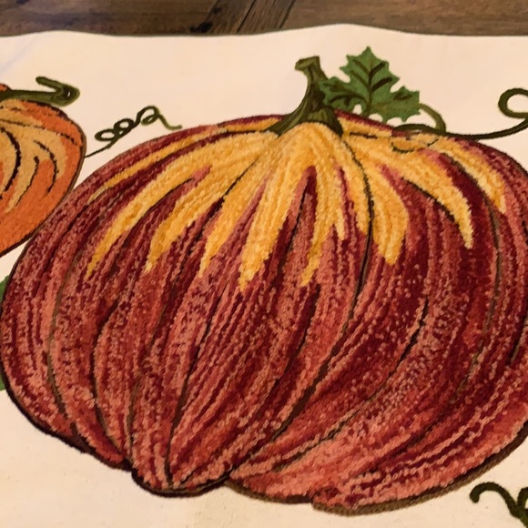Fall Table Runner🍂Like new! - Picture 4 of 10